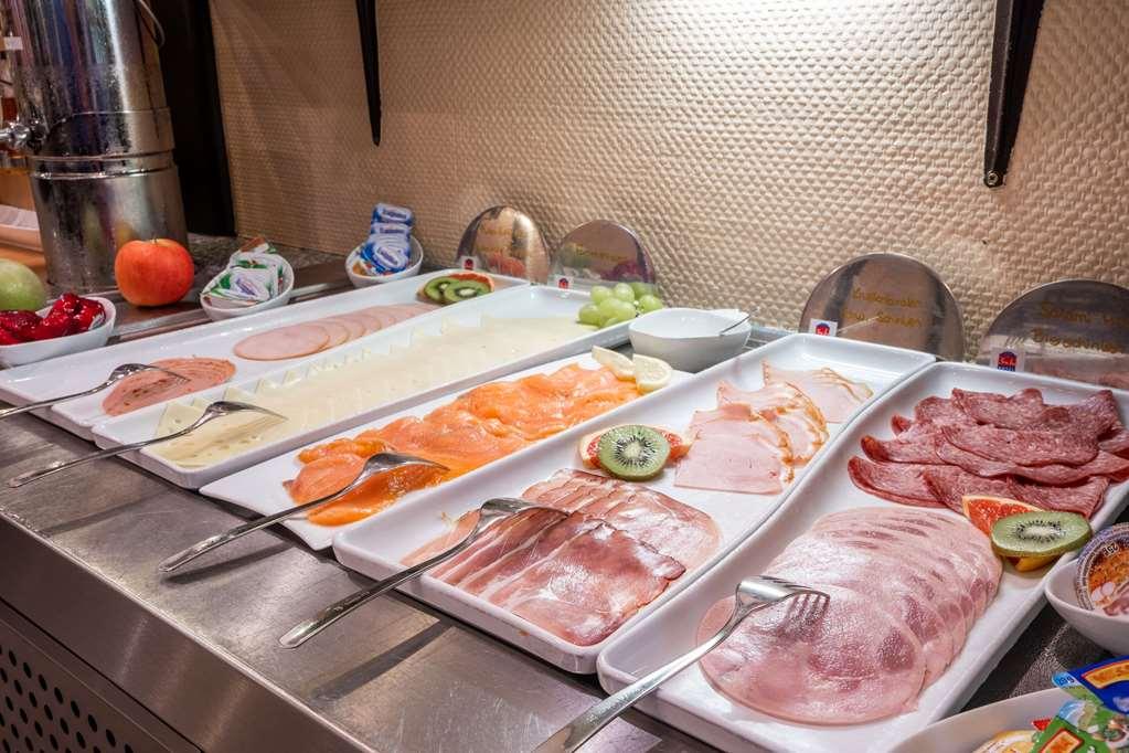 1, 2, Sleep Boardinghouse Unterschleissheim Zentrum ร้านอาหาร รูปภาพ