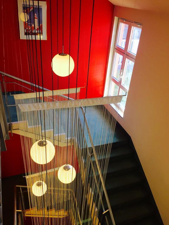 1, 2, Sleep Boardinghouse Unterschleissheim Zentrum ภายนอก รูปภาพ
